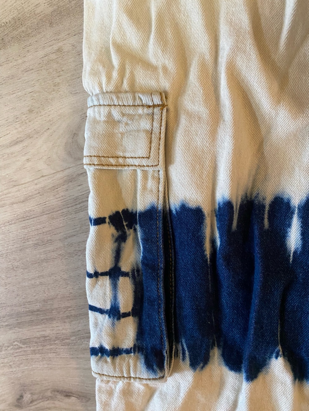 Fashion Nova Beach you to it jeans- NWT Size small - Picture 12 of 13